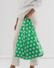 Load image into Gallery viewer, Baggu Standard Bag Green Daisy
