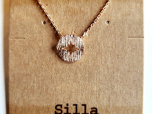 Load image into Gallery viewer, Compass Necklace